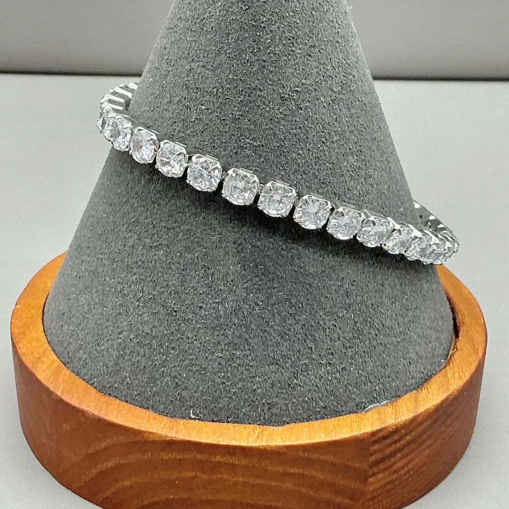 Tennis Bracelet Women Silver Tone Clear Cubic Zirconia Round Cut Classic Jewelry